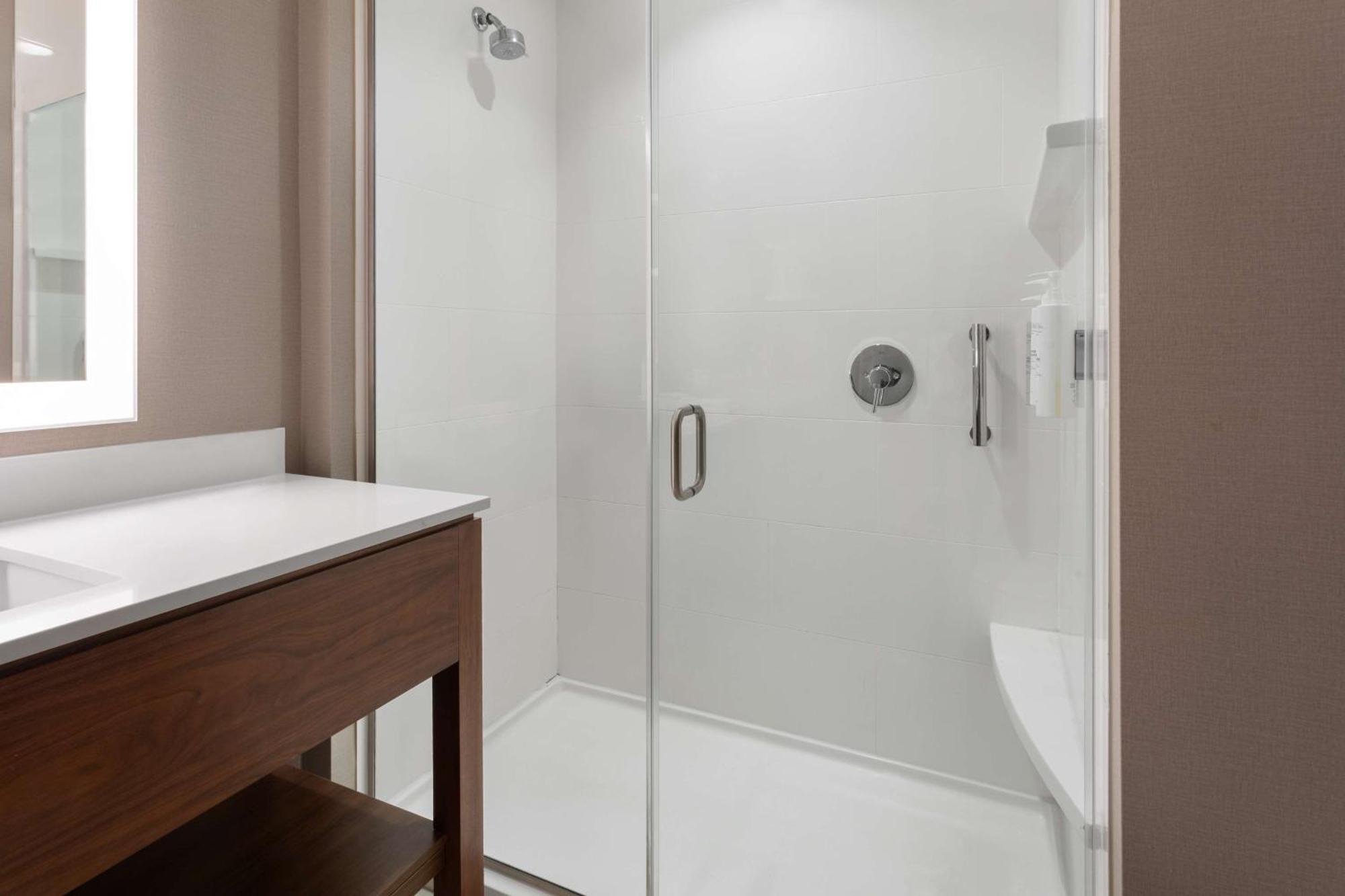 Hampton Inn By Hilton Nashville Airport Century Place Exteriér fotografie
