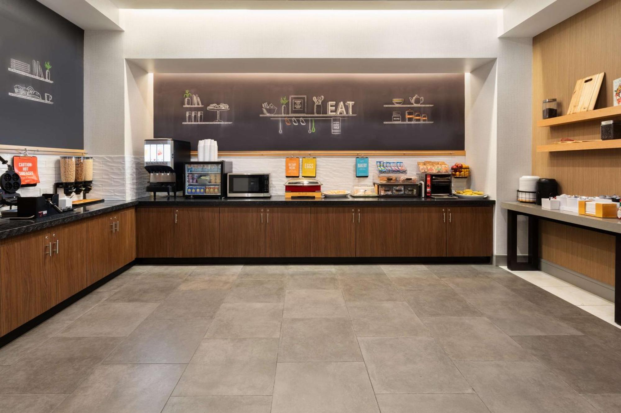 Hampton Inn By Hilton Nashville Airport Century Place Exteriér fotografie