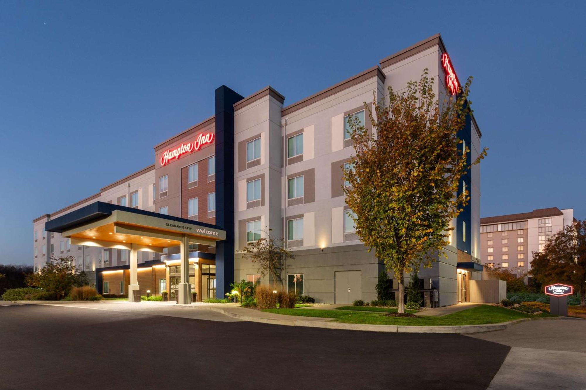 Hampton Inn By Hilton Nashville Airport Century Place Exteriér fotografie