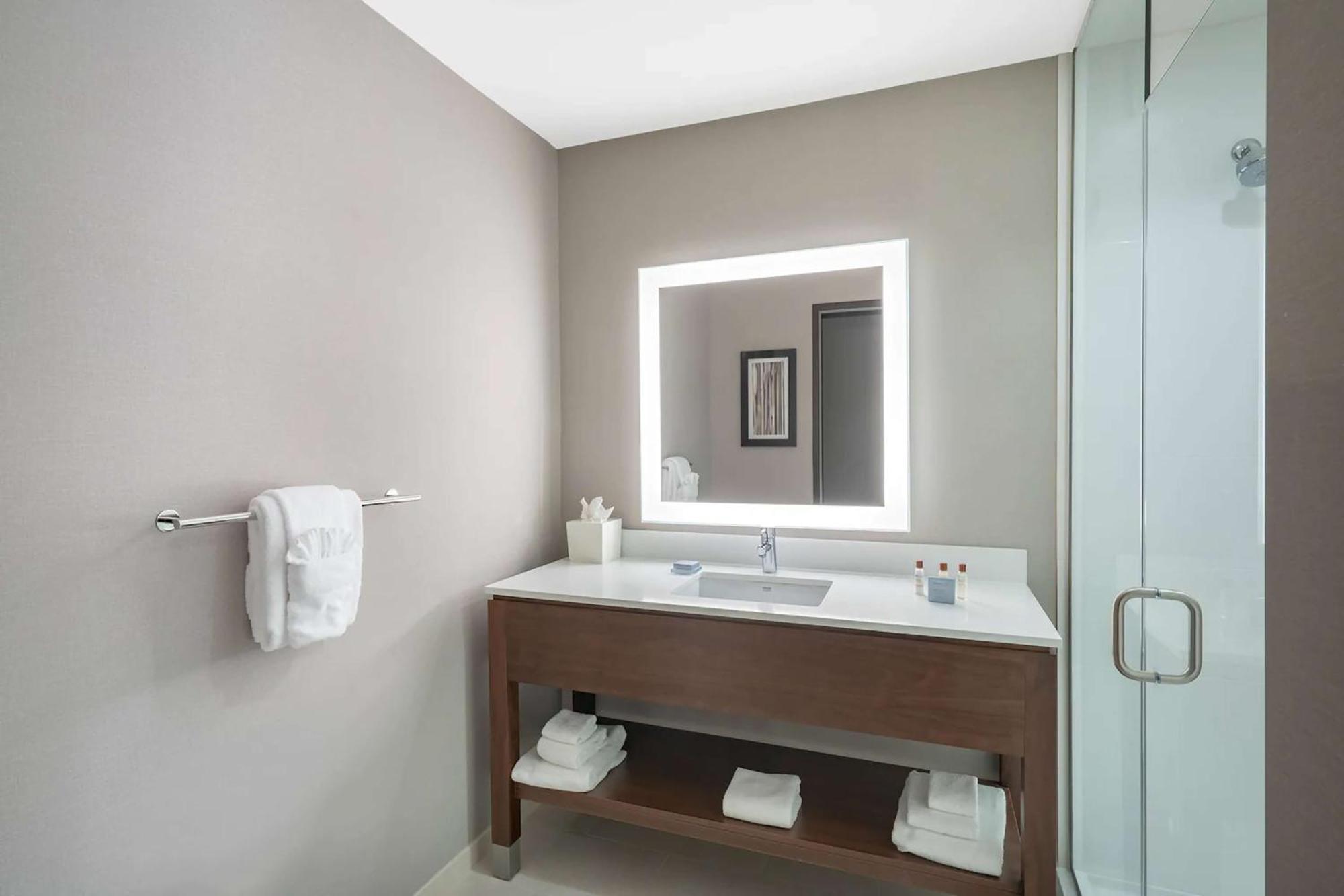 Hampton Inn By Hilton Nashville Airport Century Place Exteriér fotografie
